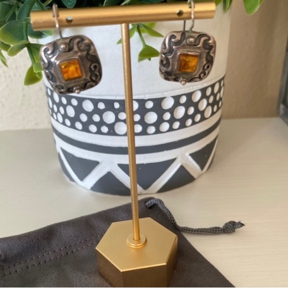 Beautiful Silpada Amber Sterling Silver wire closure earrings - Picture 2 of 6